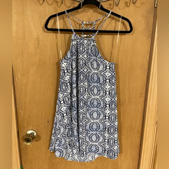 Beach coverup - Picture 1 of 3